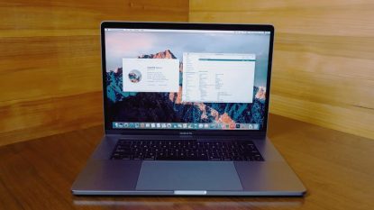 Macbook Pro 15 Inch Touch Bar Core i7 2017 MPTR2